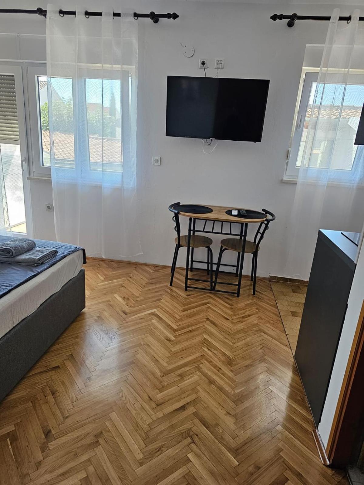 Apartmani Suhi Brod Медулин Экстерьер фото